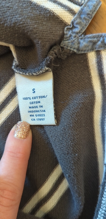 Old Navy Men's Polo Shirt - Navy and White Stripes - Picture 4 of 8